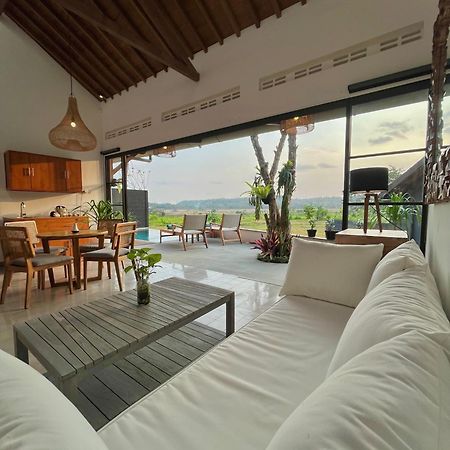 Boutique Villa Jogja Senang Jogyakarta Zewnętrze zdjęcie