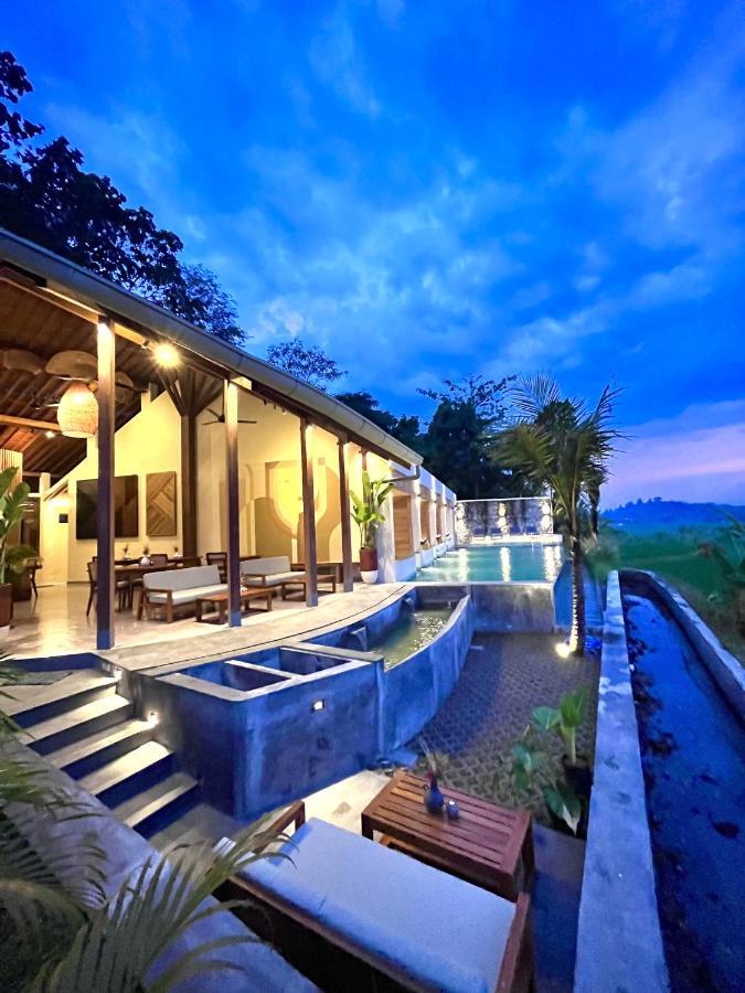 Boutique Villa Jogja Senang Jogyakarta Zewnętrze zdjęcie
